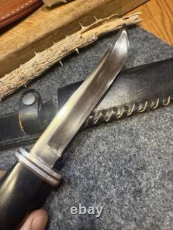 1965-1969 CaseXX 300 Apache Fixed Blade Hunting Knife Sheath Nice Condition USA