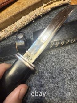 1965-1969 CaseXX 300 Apache Fixed Blade Hunting Knife Sheath Nice Condition USA