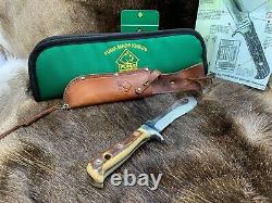 1967 Puma 6377 White Hunter Knife Stag Handles Leather Sheath Puma Pouch Mint A