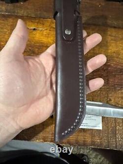 BUCK USA 2016 120 BRASS COCOBOLO WOOD HANDLES HUNTING KNIFE. Excellent