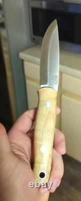Bark River Bushcrafter CPM 3V withNatural Curly Maple Wood/Red Liner handle