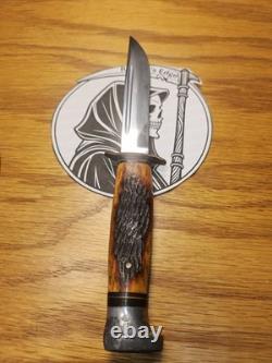 Beautiful KABAR hunting knife with stag antler handle. Collector's piece