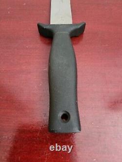 COLLECTIBLE GERBER MARK I PORTLAND. ORE. U. S. A. FIXED BLADE KNIFE. With SHEATH