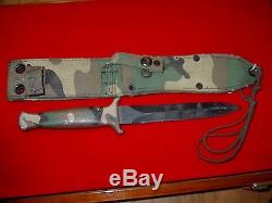 Gerber USA Guardian Camo Very Collectable Hunting/Fighting Knife withSheath A1464T