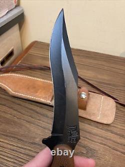 Jab Ka-Bar 5601 Knife With Leather Sheath