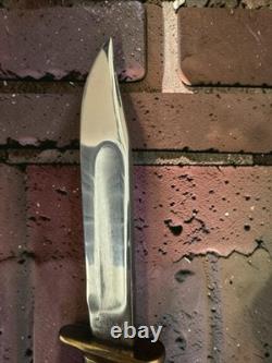 Marbles Ideal 5 Inch Blade. Bakelite Pommel