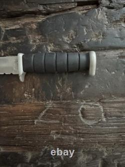 NEW KA-BAR 02 1221 Fixed Blade Serrated Edge Fighting Knife Sheath & Box USA