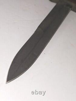 Original Vintage US Camillus Knife And Leather Sheath Nice