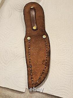 Rare 1930's Henry Sears & Co Hunting KNIFE withsheath. Made by Queen. NICE