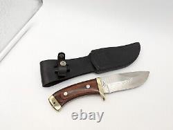 Rigid RG 31 Hunting Skinning Fixed Blade Knife & Leather Sheath