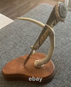 TED MILLER CUSTOM COLLECTORS KNIFE with Stand