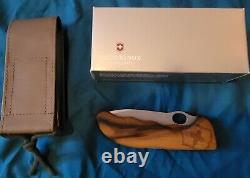 Victorinox Swiss Army Hunter Pro Folding Knife, Wood with Pouch