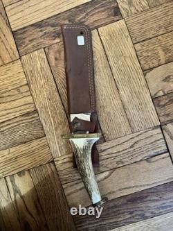 Vintage 11 Fixed Blade Hunting Knife with Curved Stag Handle & Leather Sheath