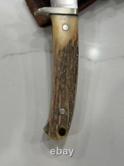Vintage Browning #519 fixed blade gut-hook knife. Stag handles made in Japan