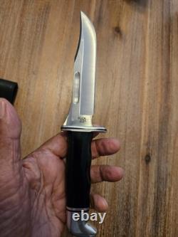 Vintage Buck 119 And Buck 110 In FANTASTIC LOOKING HANDMADE DOUBLE KNIFE SHEATH
