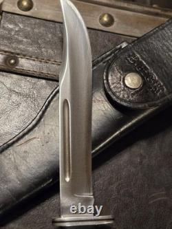 Vintage Buck 120 USA Hunting Knife with Leather Sheath USA 3 Line 1972 early