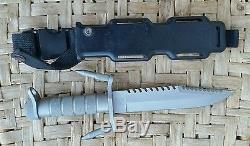 Vintage Buckmaster Buck 184 Patent Pending Survival / Hunting / Combat Knife