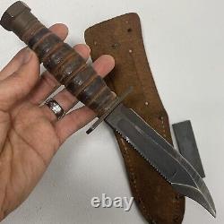 Vintage Camillus Fixed Blade Pilot Survival Hunting Knife With Sheath And Stone