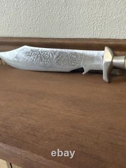 Vintage Eagle Head Hunting Bowie Knife 6 Blade Circa 1950