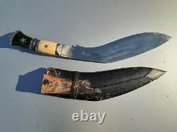 Vintage Gurkha Kukri Nepalese Fighting Knife with Black Sheath 17 in x 2.1/4 in