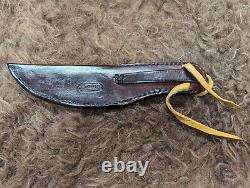 Vintage Kinfolks USA K380 8.5 Hunting Knife with Studebaker Leather Sheath