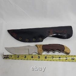 Vintage Rigid R8 Caribou Fixed Blade Knife in Sheath Great Collectible