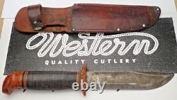 Vintage WWII WESTERN BOULDER Baby Shark Fixed-Blade Military Knife Bakelite