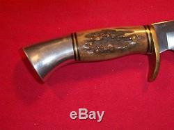 Vintage Western 1984 Stag Handle 701 Hunting Knife In Wood Glass Show Case