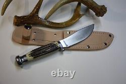Vtg Rare Beautiful QUEEN SKINNER Knife and Sheath. 